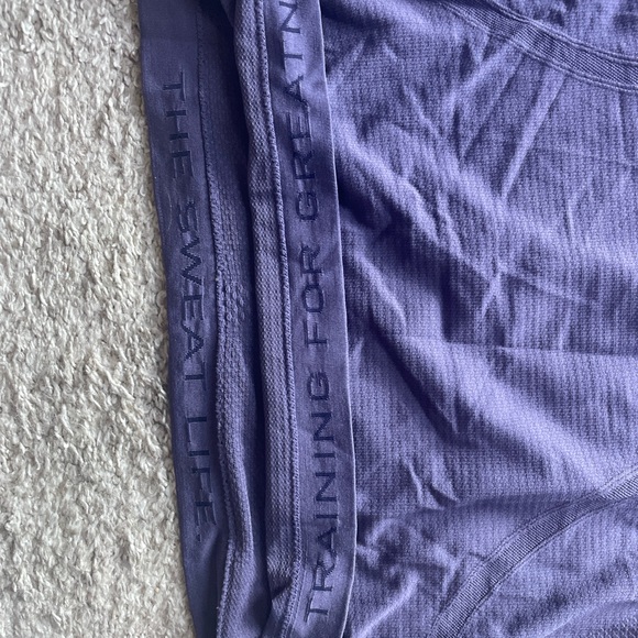 EUC SIZE 6 LULULEMON SWIFTLY TECH LONGSLEEVE - Picture 3 of 4
